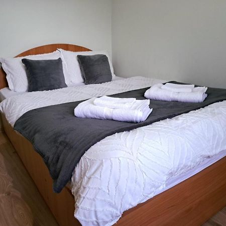 Aviliz Apartament Busteni Exterior photo