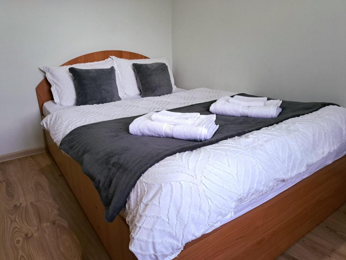 Aviliz Apartament Busteni Exterior photo